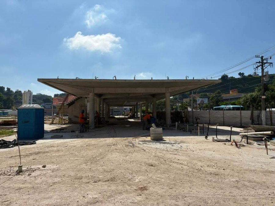 Novo terminal do Caramujo 