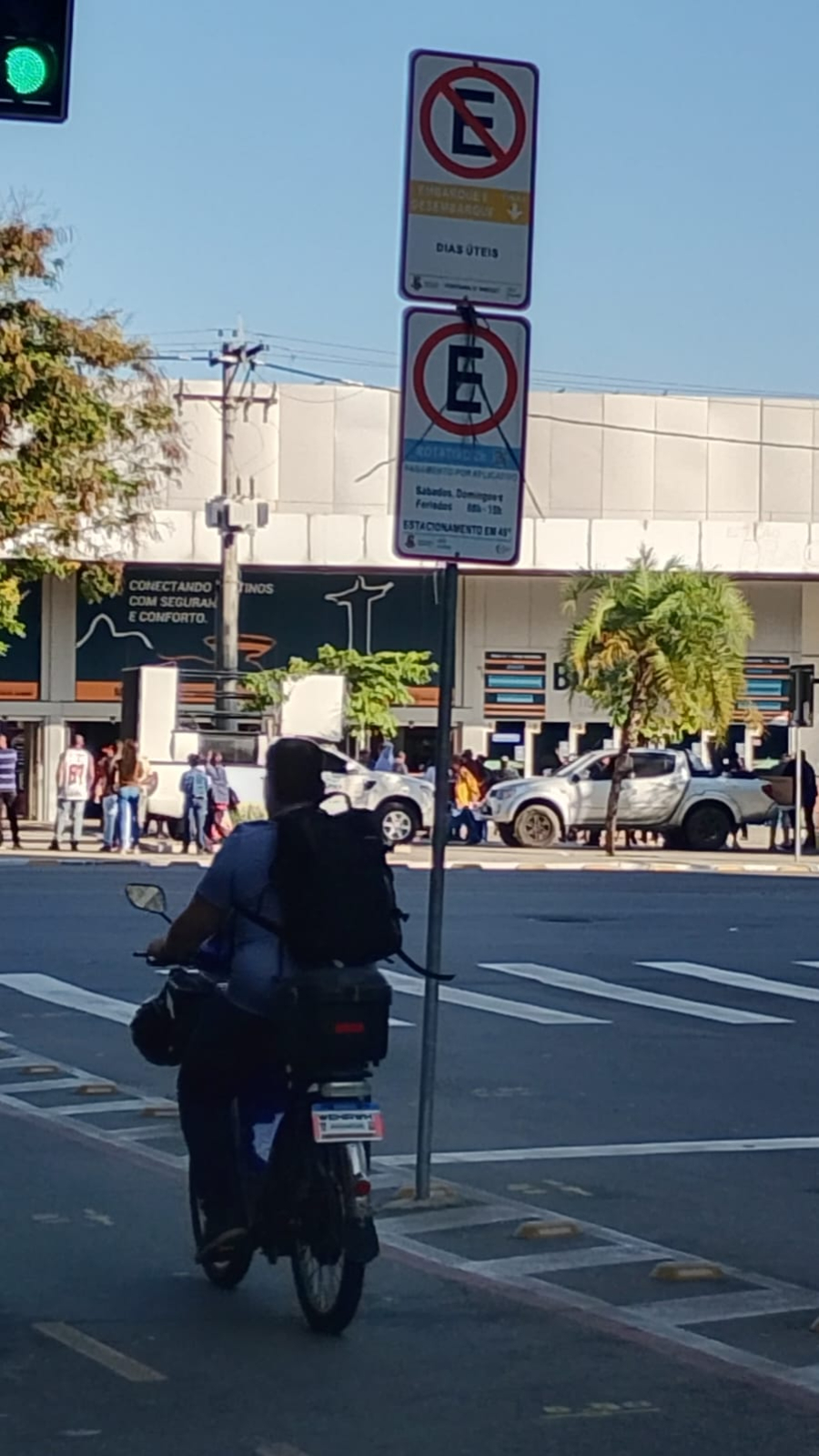 Atenção Niterói: manifestação em frente às barcas agora