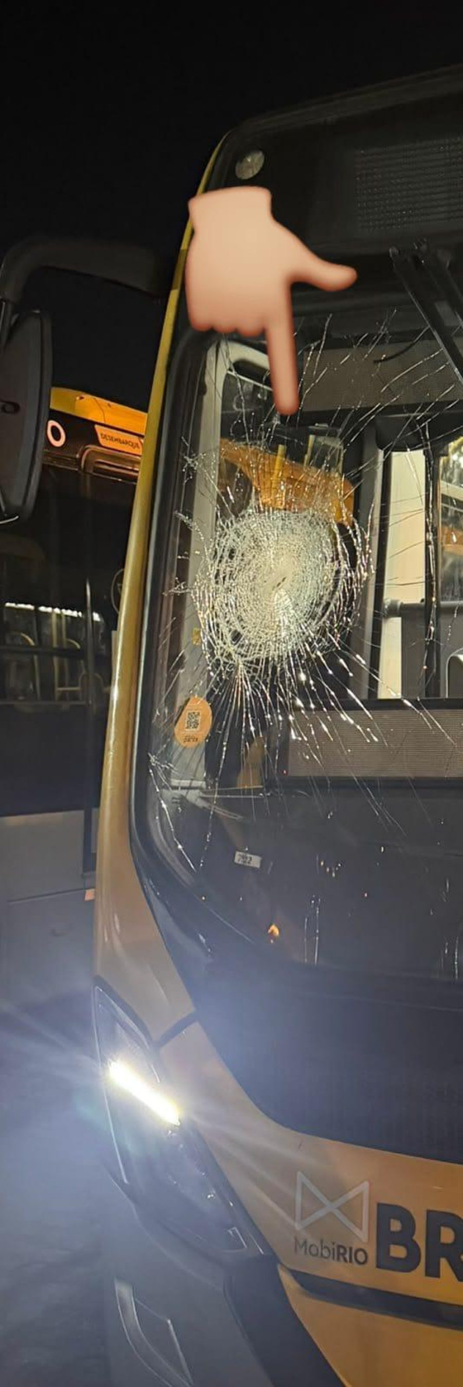 Rodoviários em greve no Rio: ônibus são vandalizados; trens e metrô reforçam operação