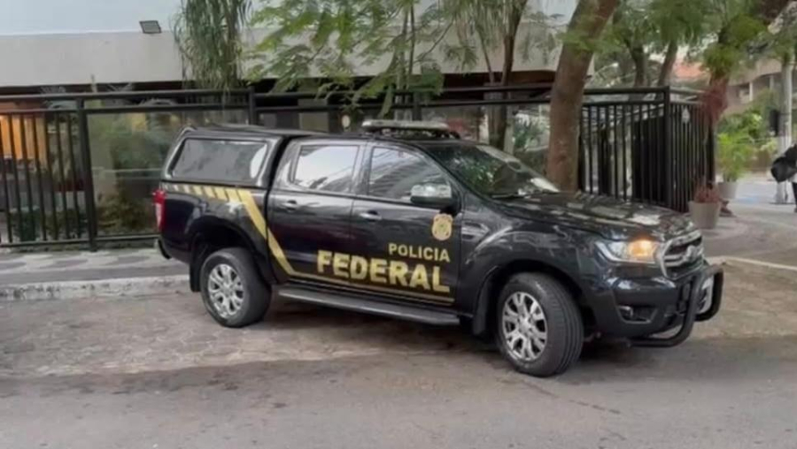 Ex-prefeito Márcio Canella é levado para PF na Operação Unha e Carne; ex-secretário de Polícia Civil também é alvo