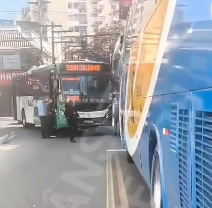 *ACIDENTE AGORA - SÃO GONÇALO 🚨🏍️🚌*