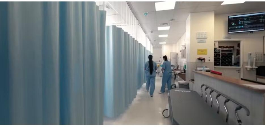 Polícia investiga se adolescente mãe de recém-nascida encontrada em lixeira de hospital foi estuprada