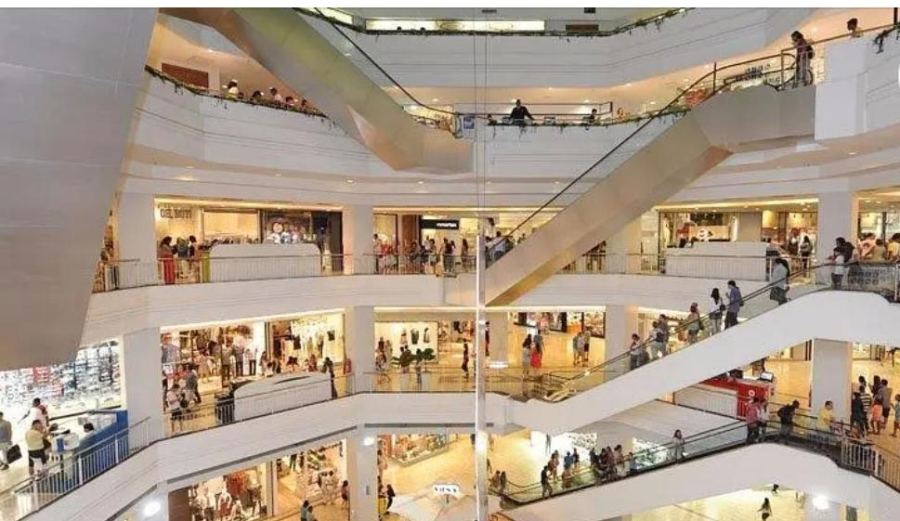Tentativa de furto no Plaza shopping neste domingo 