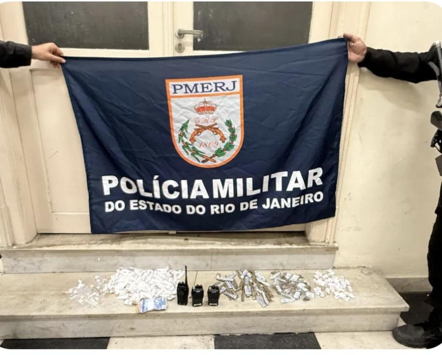 Ação conjunta da PM e da Polícia Civil prende dois homens por tráfico de drogas em comunidade de Niterói