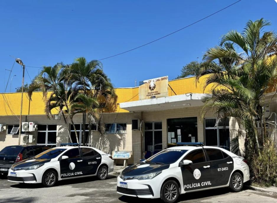Motociclista e porco morrem em acidente na BR-101, em São Gonçalo