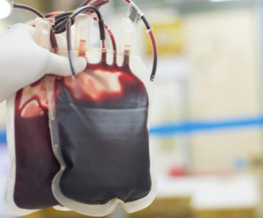Rebecca está no Azevedo Lima pra ganhar uma bebê e precisa de doações de sangue B+ URGENTE 